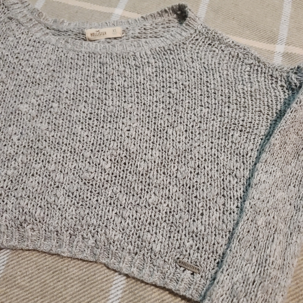 Hollister cropped grey sweater